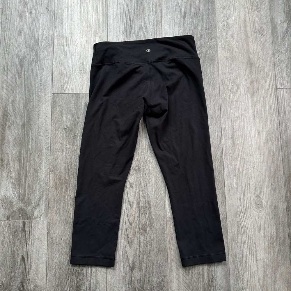 Lululemon Align Low Rise Crop Leggings Black Size 6 20" length Yoga Pants
